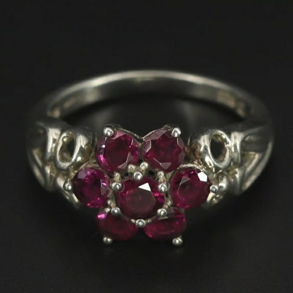 Sterling Silver Michelle Albala Garnet Heart Flower Cocktail Ring Size 8.75 - 4g